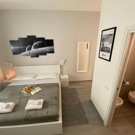 Roma Centro Softrooms Guest House Affittacamere מראה חיצוני תמונה