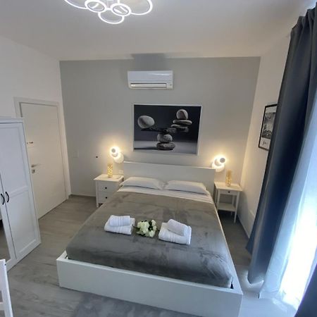 Roma Centro Softrooms Guest House Affittacamere מראה חיצוני תמונה