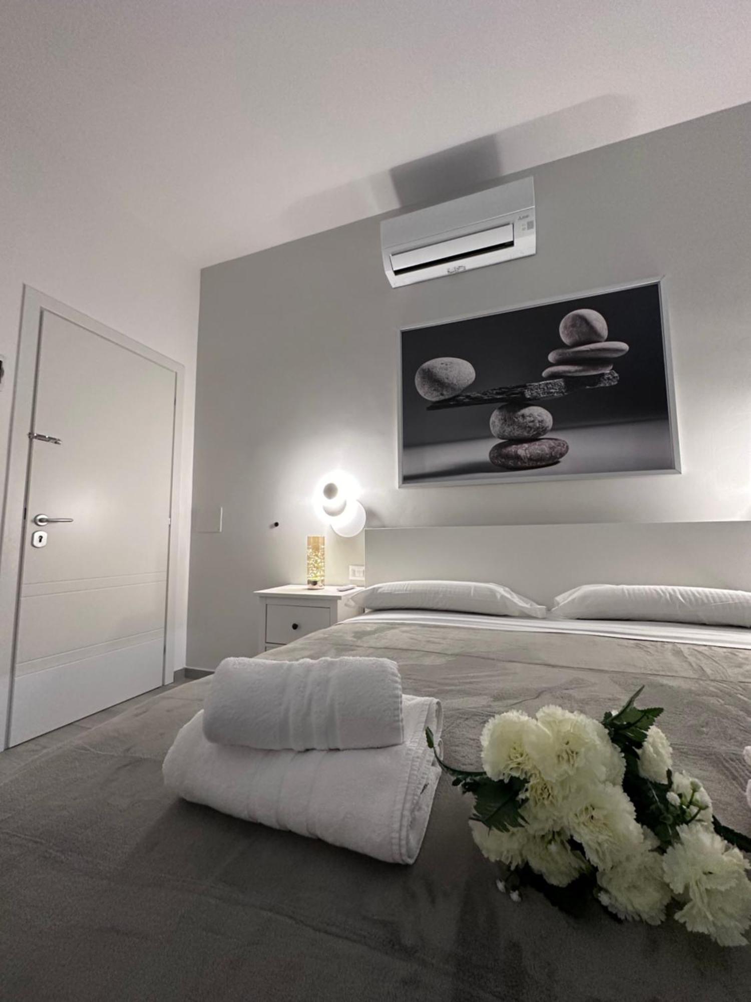 Roma Centro Softrooms Guest House Affittacamere מראה חיצוני תמונה