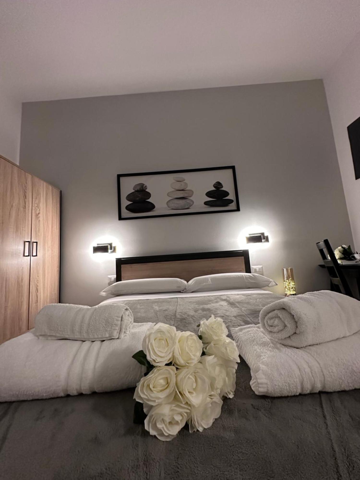 Roma Centro Softrooms Guest House Affittacamere מראה חיצוני תמונה