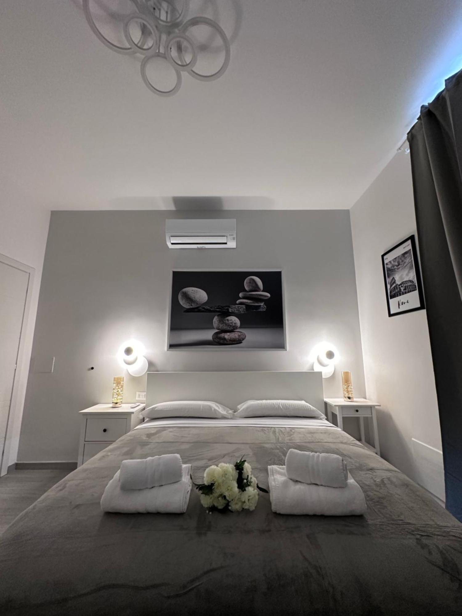 Roma Centro Softrooms Guest House Affittacamere מראה חיצוני תמונה