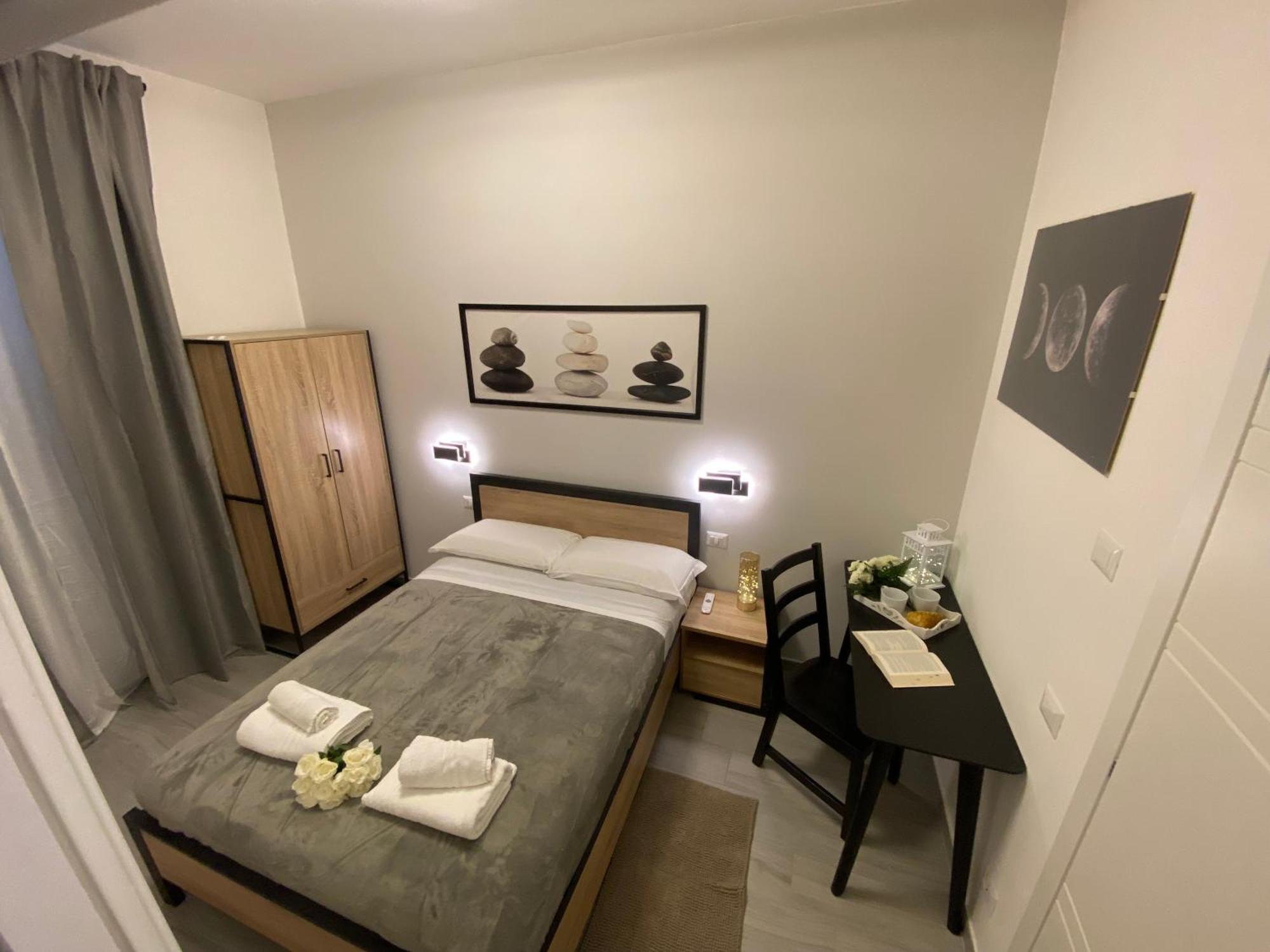 Roma Centro Softrooms Guest House Affittacamere מראה חיצוני תמונה