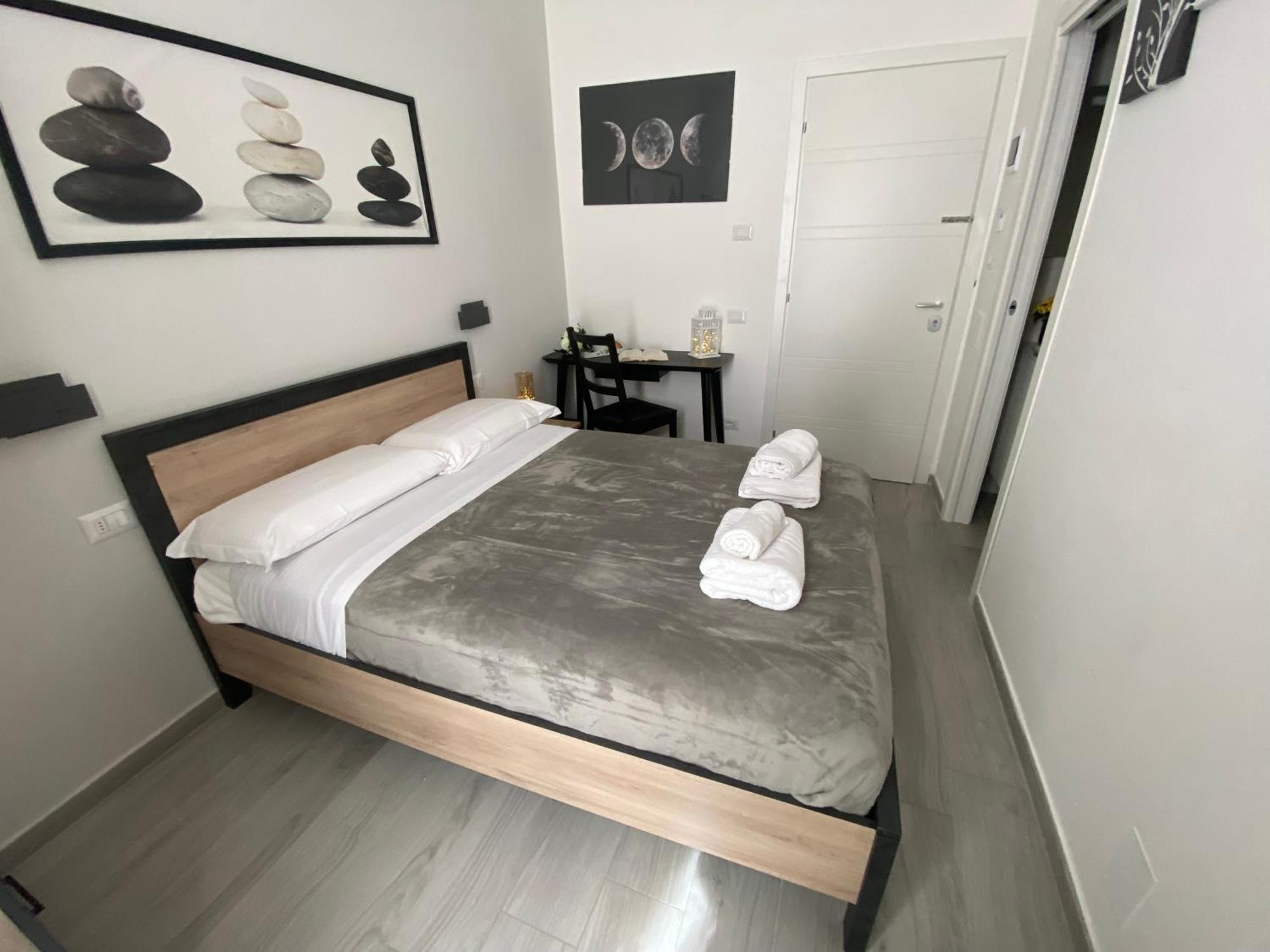Roma Centro Softrooms Guest House Affittacamere מראה חיצוני תמונה