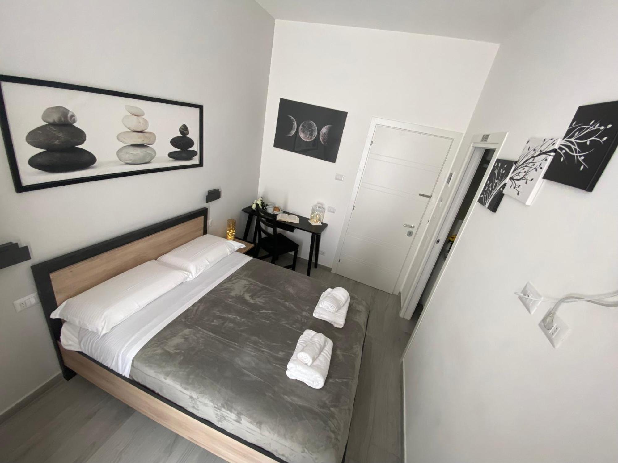 Roma Centro Softrooms Guest House Affittacamere מראה חיצוני תמונה