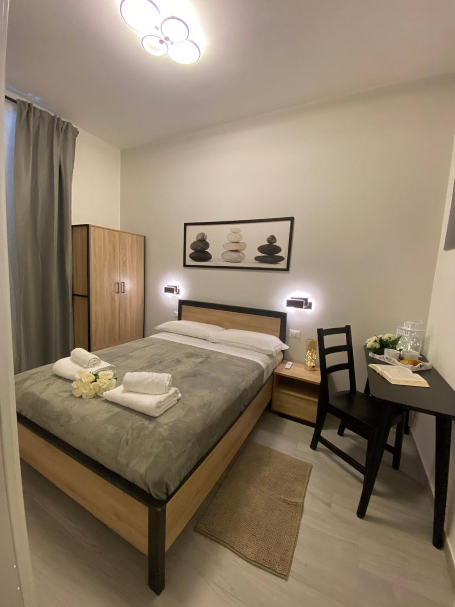Roma Centro Softrooms Guest House Affittacamere מראה חיצוני תמונה