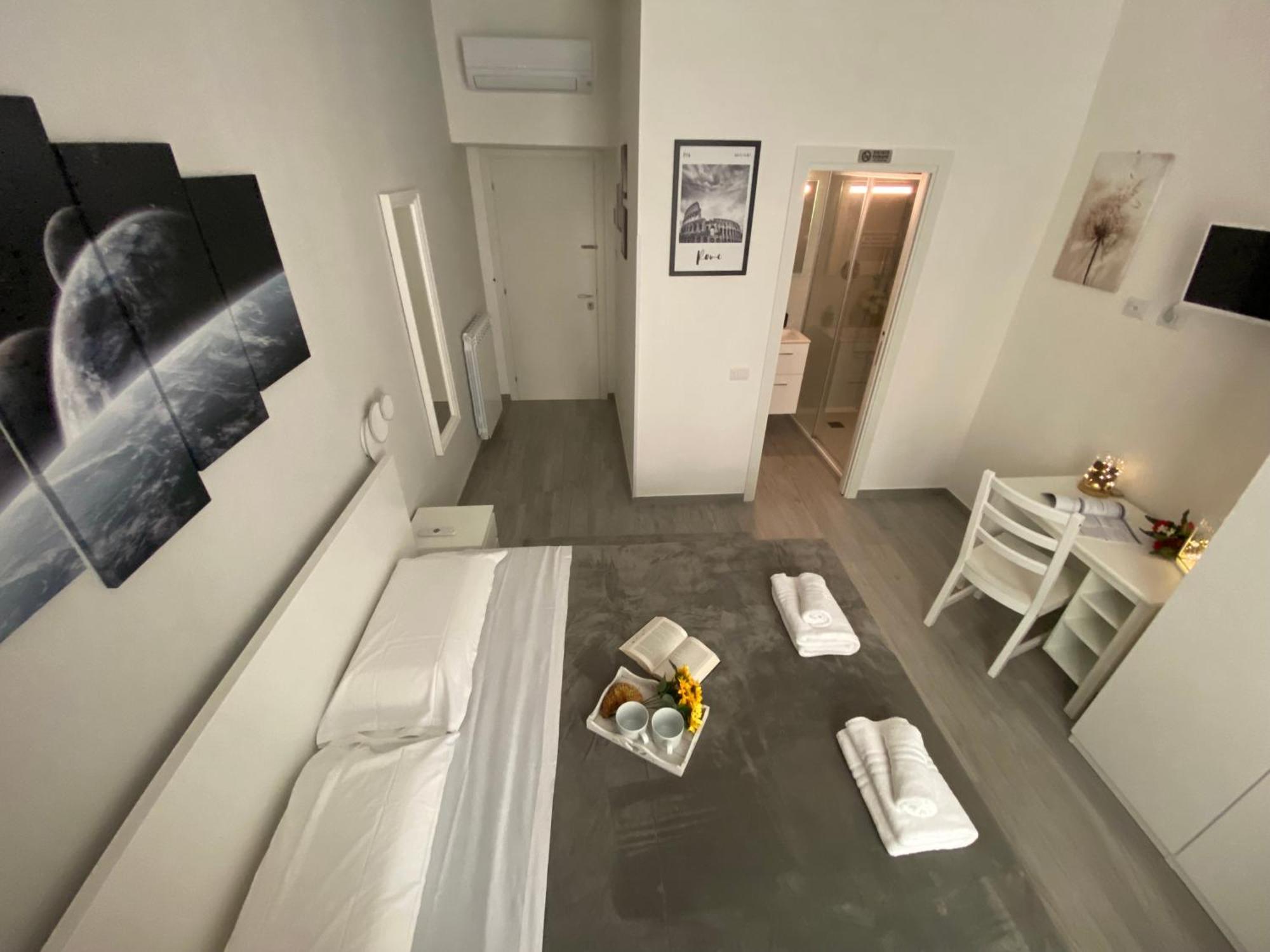 Roma Centro Softrooms Guest House Affittacamere מראה חיצוני תמונה