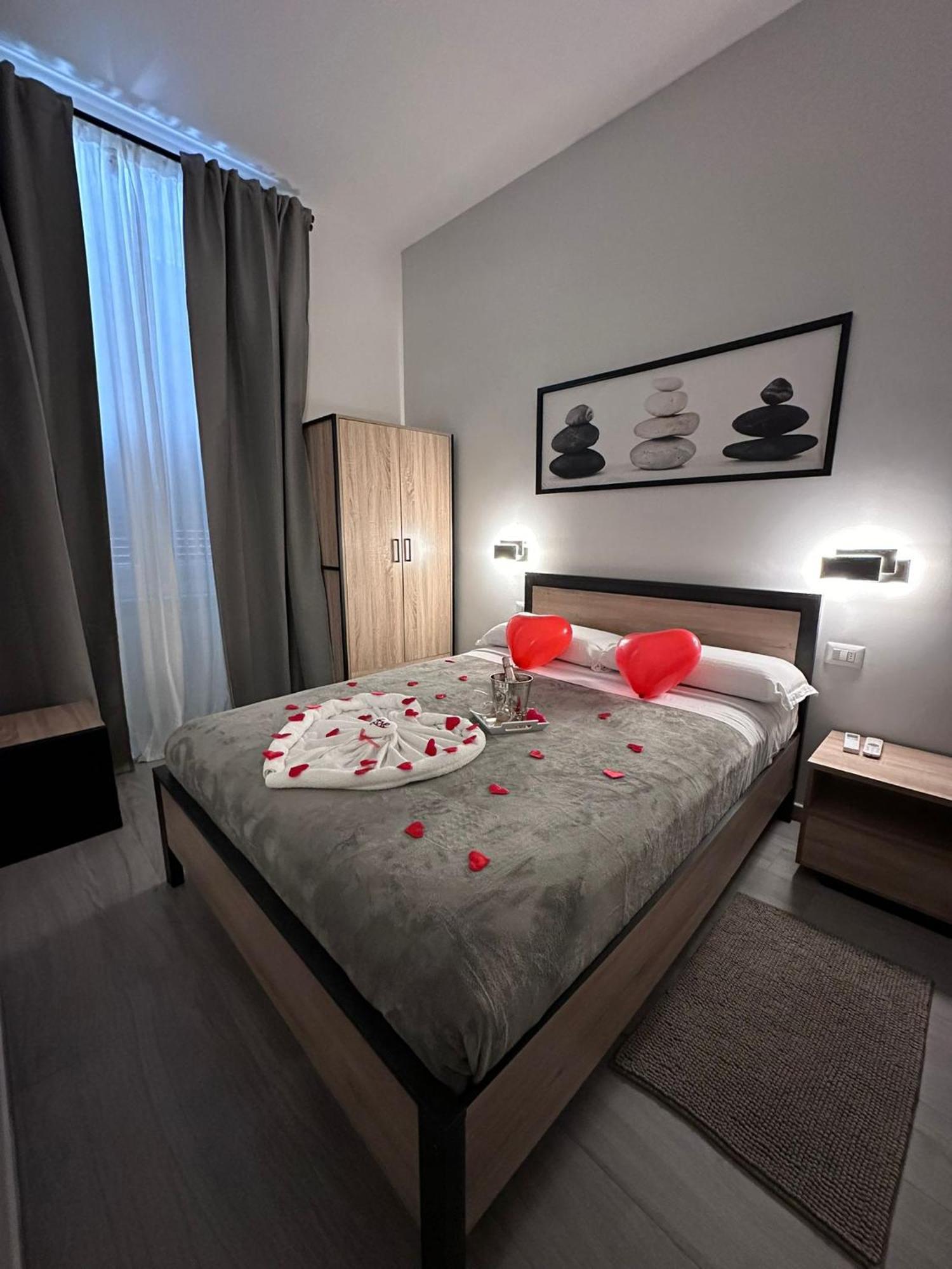 Roma Centro Softrooms Guest House Affittacamere מראה חיצוני תמונה